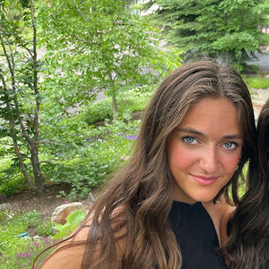 Meet your Posher, Camille